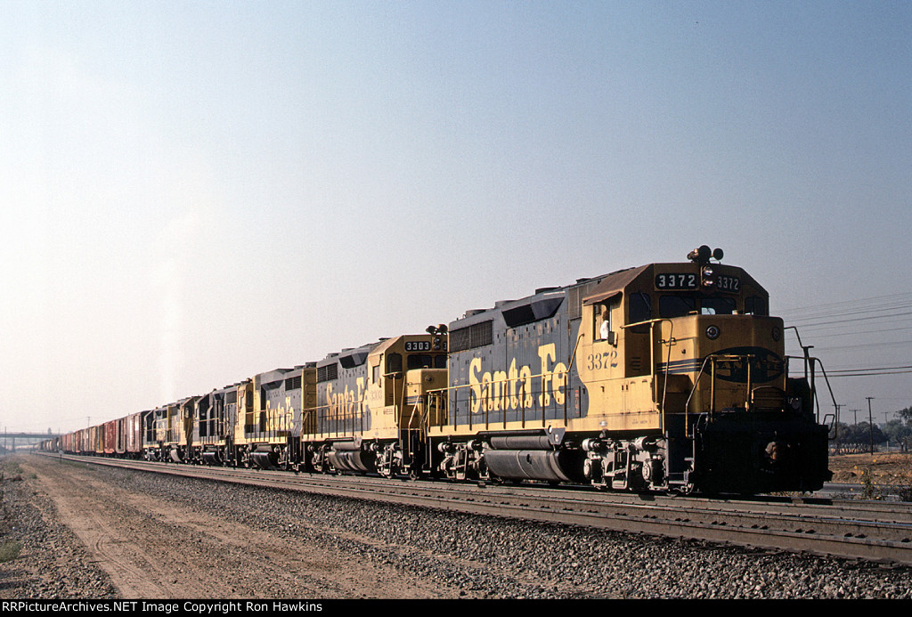 ATSF 3372 (REPOST)